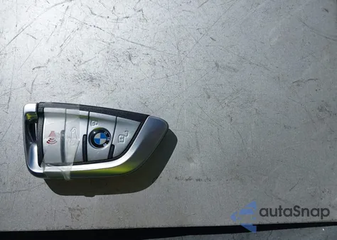 2022 BMW 330I z USA, uszkodzony, nr VIN 3MW5R1J06N8C36565